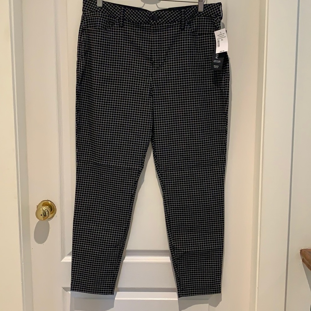 NWT. Rickis plaid pant